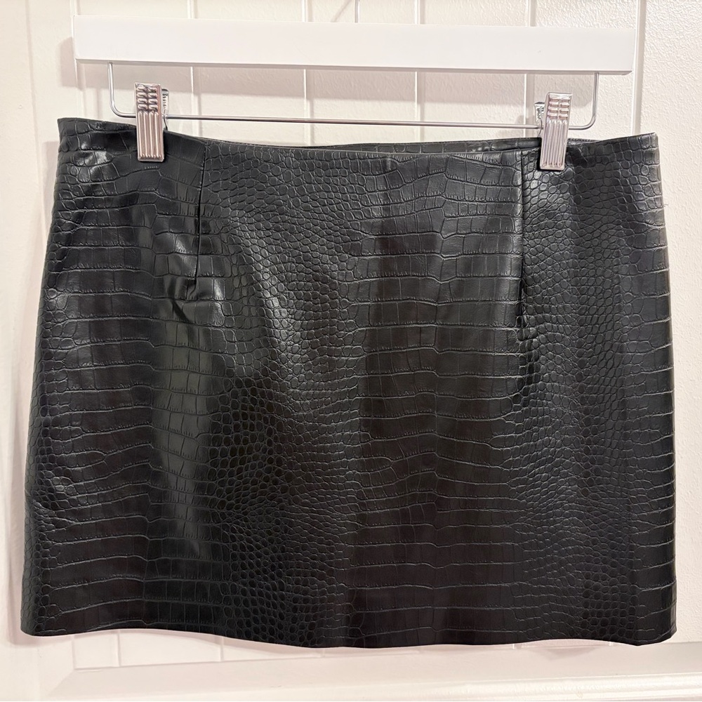 Mango Black Textured Mini Skirt